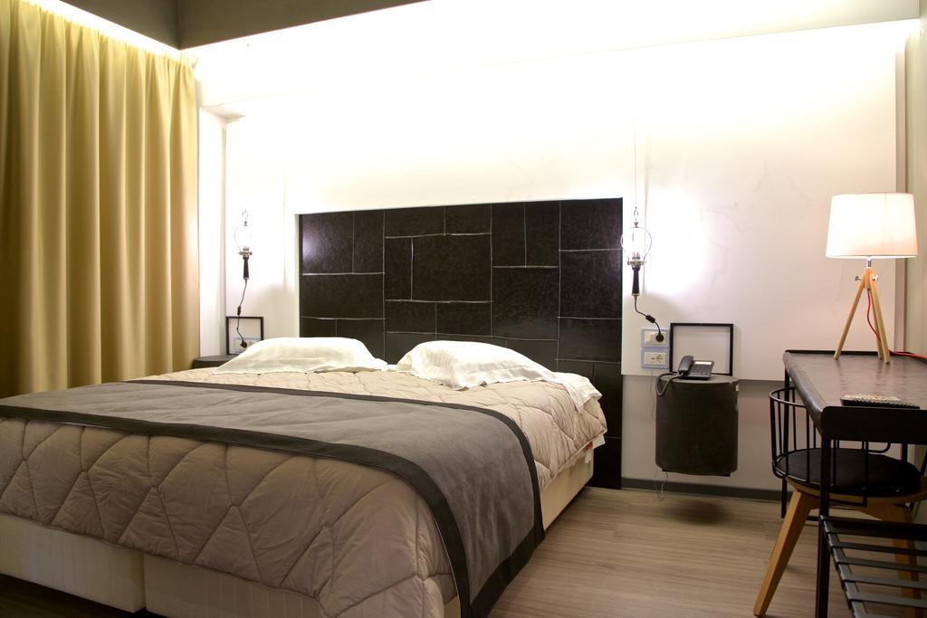 Adonis City Hotel Патра Экстерьер фото