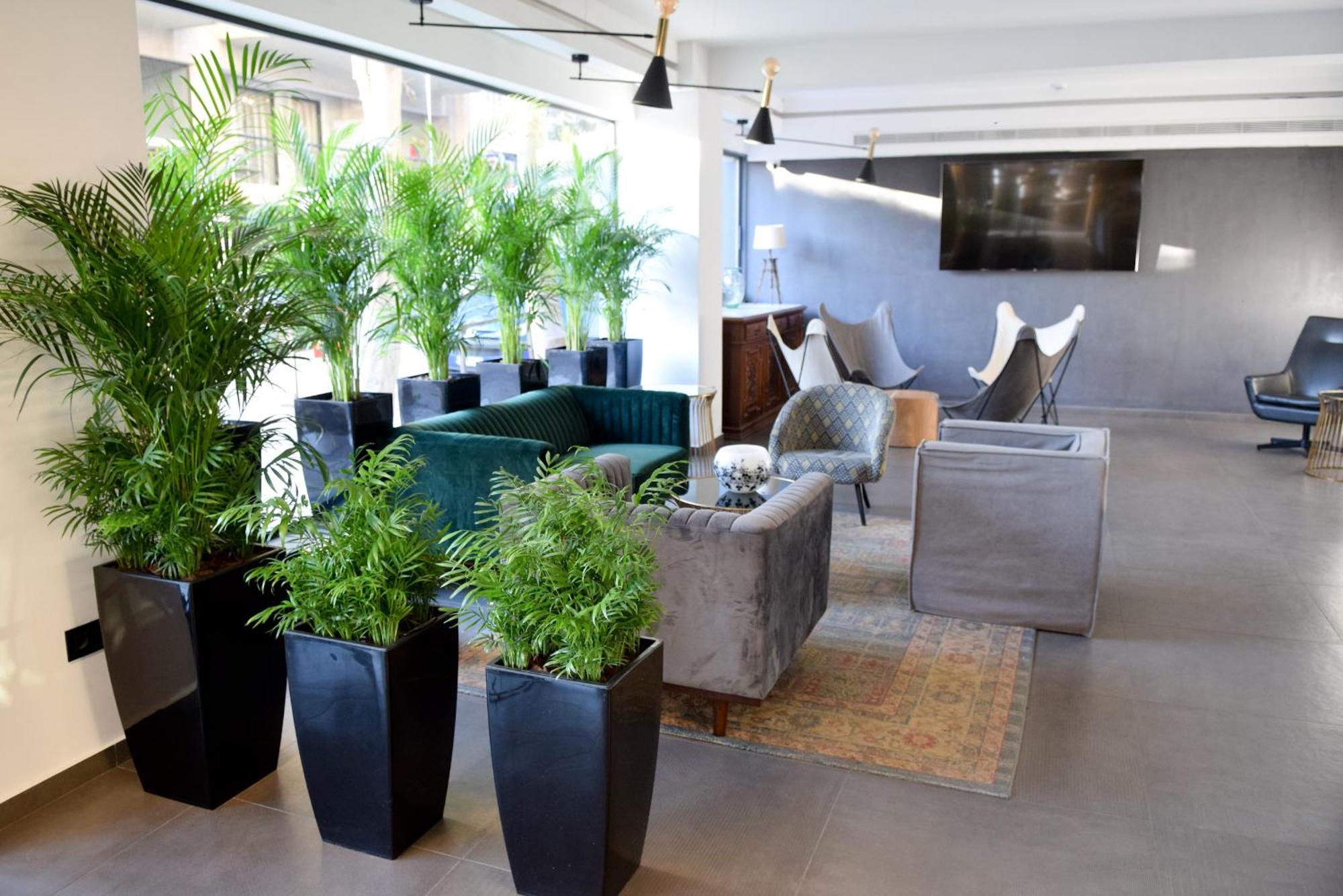 Adonis City Hotel Патра Экстерьер фото