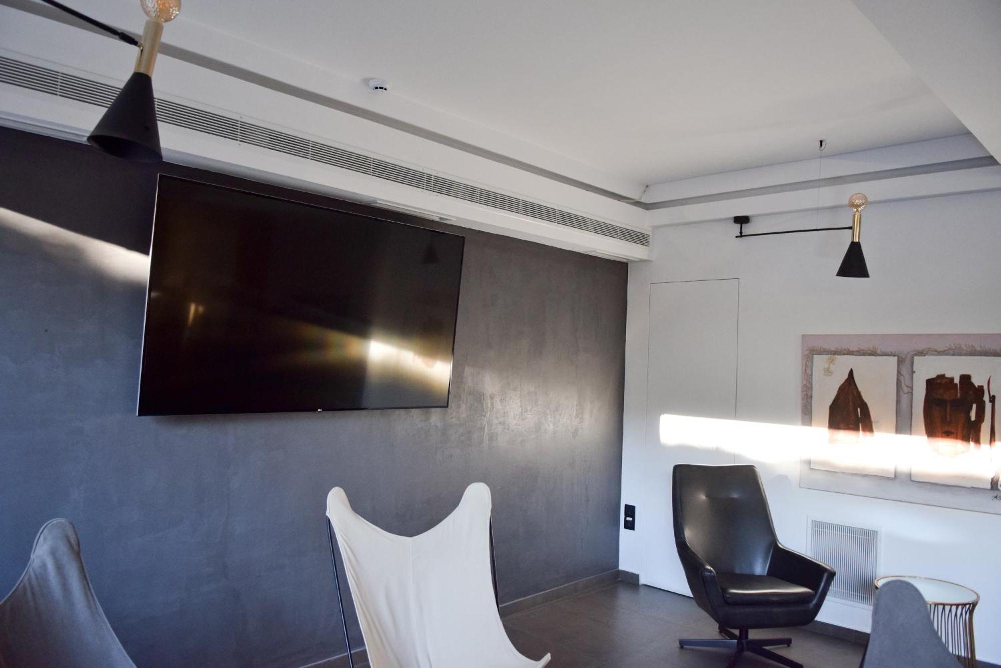 Adonis City Hotel Патра Экстерьер фото