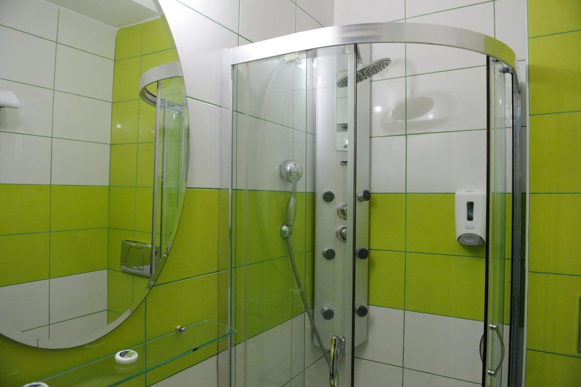 Adonis City Hotel Патра Экстерьер фото