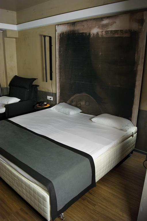 Adonis City Hotel Патра Экстерьер фото