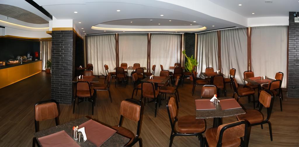 Adonis City Hotel Патра Экстерьер фото