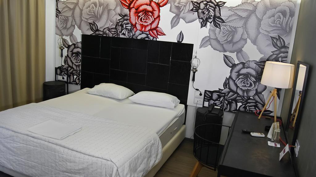 Adonis City Hotel Патра Экстерьер фото