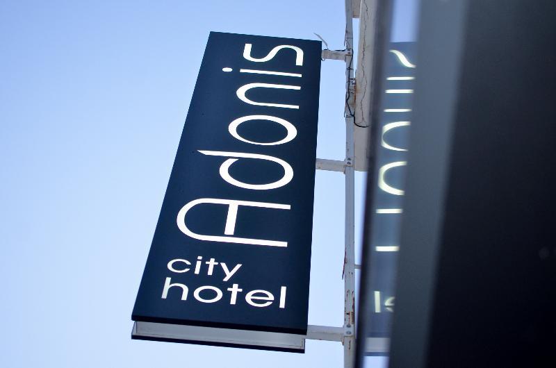 Adonis City Hotel Патра Экстерьер фото