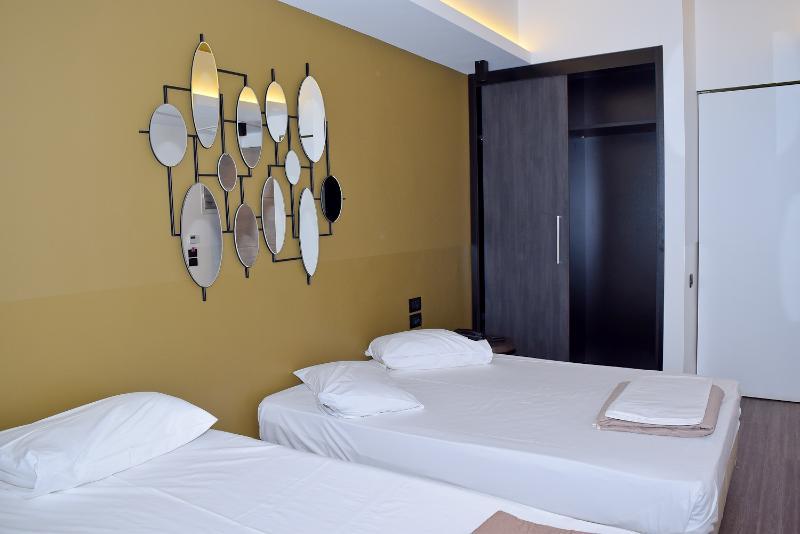 Adonis City Hotel Патра Экстерьер фото